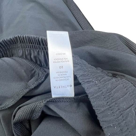 Athleta Brooklynn jogger black athleisure athletic pants SZ 22 - Picture 9 of 10